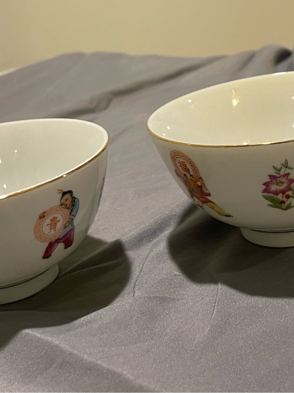 White Porcelain Decorative Gold-Rim Bowls with Floral & Figure Motifs